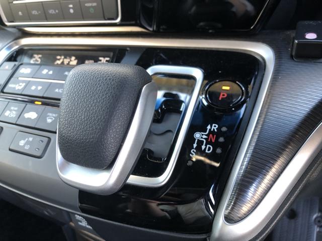 ステップワゴンスパーダ e:HEVスパーダG・EXホンダセンシング 純正ナビ リア席モニター ETC 前後ドラレコ 両側電動ドア LED アルミホイール エアバック Pアシスト 地デジ クルコン サイドエアバッグ シ-トヒ-タ- 衝突軽減システム 1オーナー スマキー(13枚目)