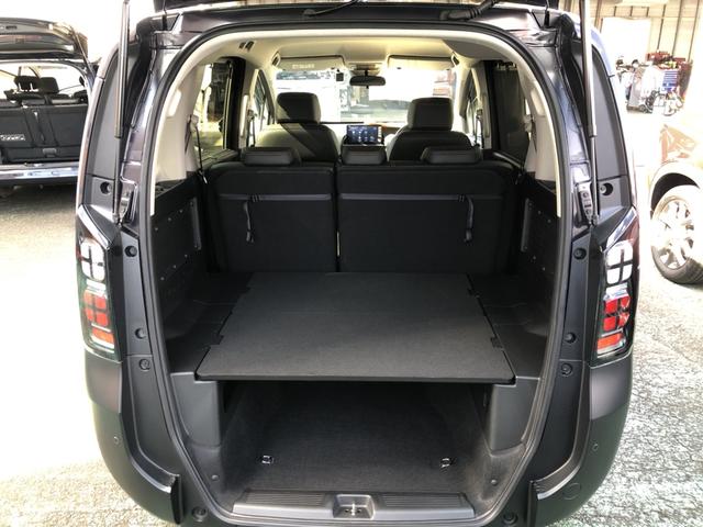 フリード e:HEVクロスター 試乗車アップ 純正ナビ ETC 前後ドラレコ 両側電動ドア LED アルミホイール Sヒーター 衝突軽減ブレーキシステム フルセグ 禁煙車 オートエアコン バックモニター パーキングセンサー キーレス(30枚目)