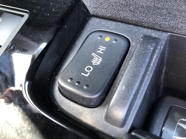 【シートヒーター】スイッチを押せば、座面と背もたれで体を温めてくれます♪