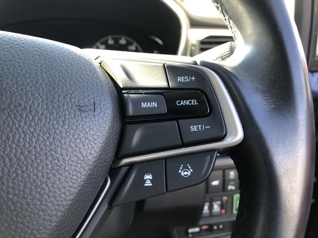【クルーズコントロール】高速道路などでアクセルペダルを踏まなくても、車速を一定に保ってくれます！