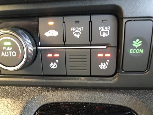 Ｎ－ＢＯＸカスタム ベースグレード　レンタカーアップ　純正ナビ　ＥＴＣ　ドラレコ　両側電動ドア　ＬＥＤ　Ｗ電動ドア　ＵＳＢ接続　ＣＭＢＳ　Ｄレコ　禁煙　ベンチシート　オートエアコン　スマートキ　盗難防止装置　クルコン　バックカメラ（17枚目）