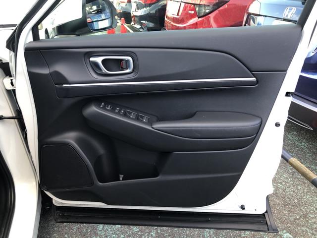 ヴェゼル ｅ：ＨＥＶＺ　試乗車アップ　純正ナビ　ＥＴＣ　前後ドラレコ　ブラインドスポットインフォメーション　ＬＥＤ　アルミホイール　衝突回避支援ブレーキ機能　スマキ　Ｐトランク　フルオートエアコン　Ｄレコ　エアバッグ　Ｒカメ（67枚目）