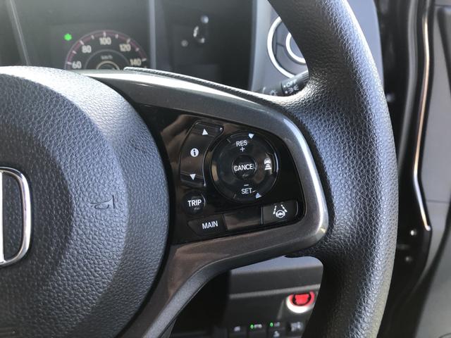 【クルーズコントロール】高速道路などでアクセルペダルを踏まなくても、車速を一定に保ってくれます！