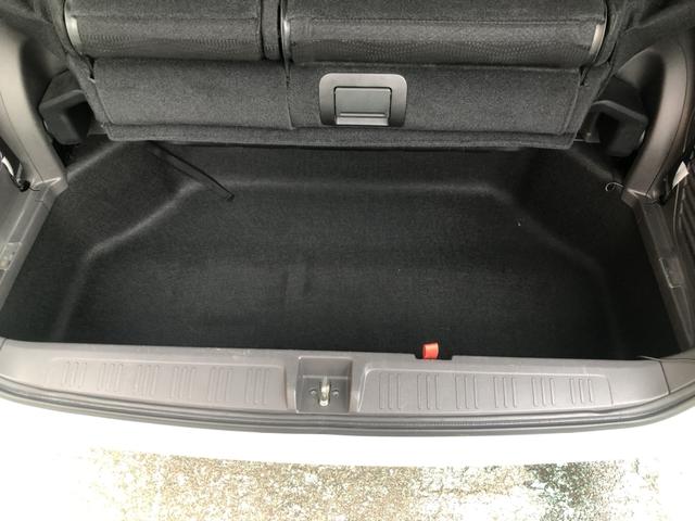 【トランク下収納】トランクの下のスペースにも収納できます！
