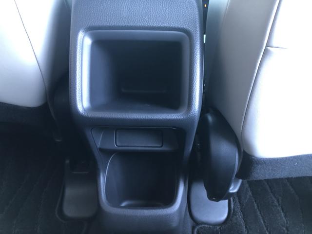 ヴェゼル ｅ：ＨＥＶＸ・ＨｕＮＴパッケージ　試乗車アップ　純正ナビ　ＥＴＣ　前後ドラレコ　ＬＥＤ　アルミホイール　盗難防止システム　地デジフルセグ　サイドエアバッグ　Ｂカメラ　クリアランスソナー　横滑り防止機能　スマートキー　禁煙　オートライト（27枚目）