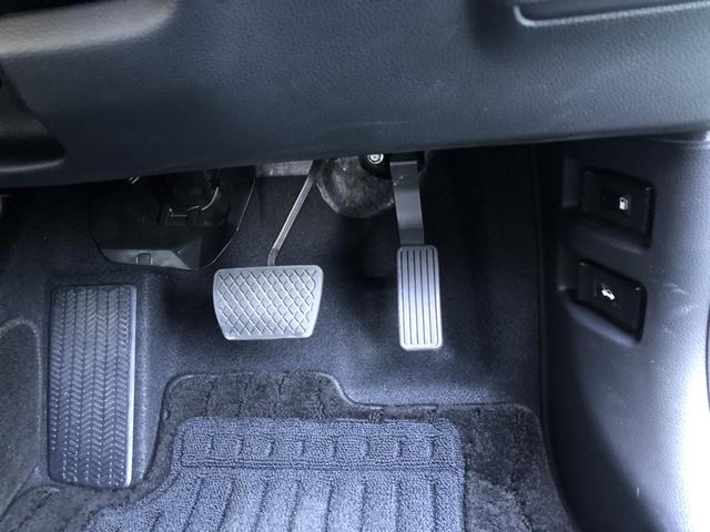 ヴェゼル ｅ：ＨＥＶＸ・ＨｕＮＴパッケージ　試乗車アップ　純正ナビ　ＥＴＣ　前後ドラレコ　ＬＥＤ　アルミホイール　盗難防止システム　地デジフルセグ　サイドエアバッグ　Ｂカメラ　クリアランスソナー　横滑り防止機能　スマートキー　禁煙　オートライト（69枚目）