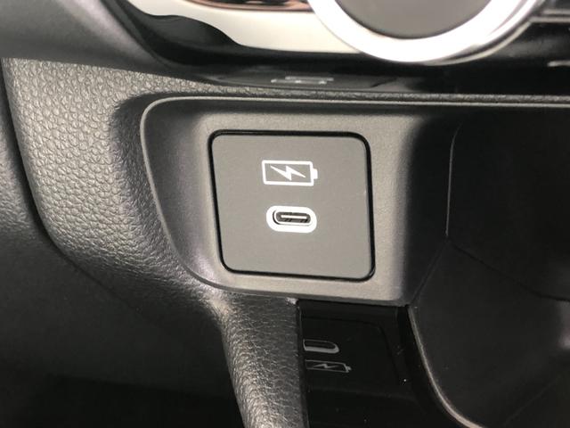 ヴェゼル ｅ：ＨＥＶＺ　試乗車アップ　純正ナビ　ＥＴＣ　ドラレコ　全周囲カメラ　クルーズコントロール　シートヒーター　禁煙車　衝突回避支援ブレーキ機能　パノラミックビューモニター　スマキ　Ｐトランク　フルオートエアコン（19枚目）