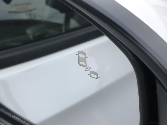 ヴェゼル ｅ：ＨＥＶＺ　試乗車アップ　純正ナビ　ＥＴＣ　ドラレコ　全周囲カメラ　クルーズコントロール　シートヒーター　禁煙車　衝突回避支援ブレーキ機能　パノラミックビューモニター　スマキ　Ｐトランク　フルオートエアコン（25枚目）