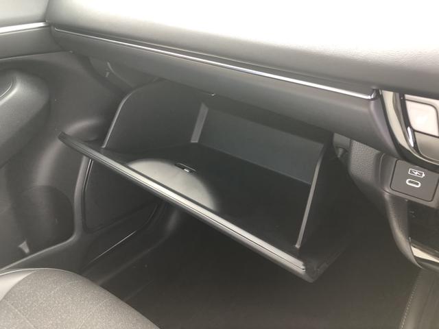 ヴェゼル ｅ：ＨＥＶＺ　試乗車アップ　純正ナビ　ＥＴＣ　ドラレコ　全周囲カメラ　クルーズコントロール　シートヒーター　禁煙車　衝突回避支援ブレーキ機能　パノラミックビューモニター　スマキ　Ｐトランク　フルオートエアコン（27枚目）