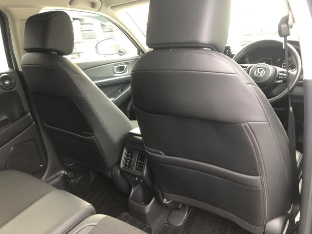 ヴェゼル ｅ：ＨＥＶＺ　試乗車アップ　純正ナビ　ＥＴＣ　ドラレコ　全周囲カメラ　クルーズコントロール　シートヒーター　禁煙車　衝突回避支援ブレーキ機能　パノラミックビューモニター　スマキ　Ｐトランク　フルオートエアコン（31枚目）