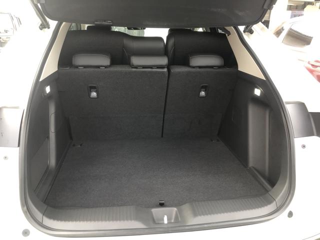 ヴェゼル ｅ：ＨＥＶＺ　試乗車アップ　純正ナビ　ＥＴＣ　ドラレコ　全周囲カメラ　クルーズコントロール　シートヒーター　禁煙車　衝突回避支援ブレーキ機能　パノラミックビューモニター　スマキ　Ｐトランク　フルオートエアコン（38枚目）