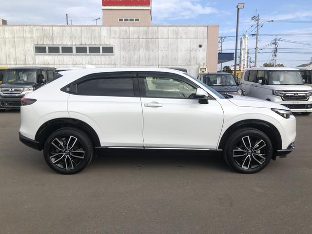 ヴェゼル ｅ：ＨＥＶＺ　試乗車アップ　純正ナビ　ＥＴＣ　ドラレコ　全周囲カメラ　クルーズコントロール　シートヒーター　禁煙車　衝突回避支援ブレーキ機能　パノラミックビューモニター　スマキ　Ｐトランク　フルオートエアコン（49枚目）