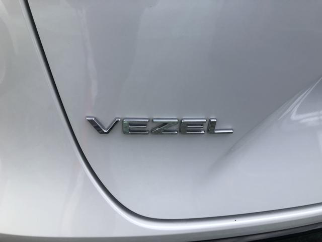 ヴェゼル ｅ：ＨＥＶＺ　試乗車アップ　純正ナビ　ＥＴＣ　ドラレコ　全周囲カメラ　クルーズコントロール　シートヒーター　禁煙車　衝突回避支援ブレーキ機能　パノラミックビューモニター　スマキ　Ｐトランク　フルオートエアコン（60枚目）