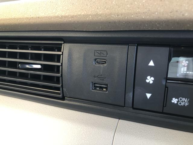 Ｎ－ＢＯＸ ファッションスタイル　試乗車アップ　純正ディスプレイオーディオ　片側電動ドア　ＬＥＤ　禁煙車　ソナー　盗難防止装置　スマートキ　ＵＳＢポート　バックモニター　サイドカーテンエアバック　クルコン　パワーステアリング　ＶＳＡ（11枚目）