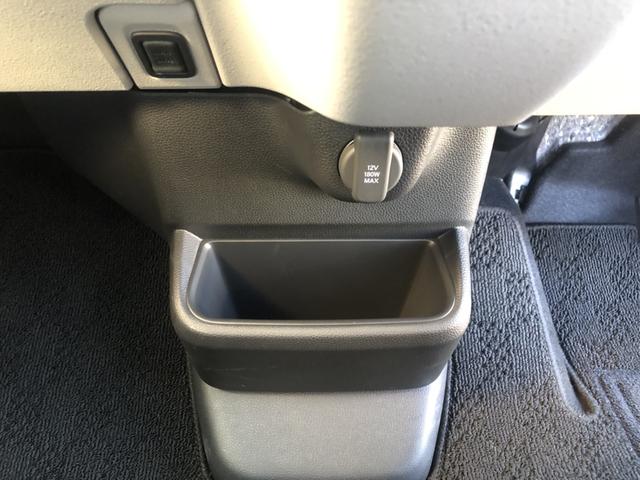 Ｎ－ＢＯＸ ファッションスタイル　試乗車アップ　純正ディスプレイオーディオ　片側電動ドア　ＬＥＤ　禁煙車　ソナー　盗難防止装置　スマートキ　ＵＳＢポート　バックモニター　サイドカーテンエアバック　クルコン　パワーステアリング　ＶＳＡ（17枚目）