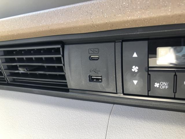 Ｎ－ＢＯＸ ファッションスタイル　試乗車アップ　純正ディスプレイオーディオ　片側電動スライドドア　禁煙　ソナー　盗難防止装置　スマートキ　ＵＳＢポート　ＬＥＤランプ　バックモニター　サイドカーテンエアバック　クルコン　ＶＳＡ　ＡＢＳ（12枚目）