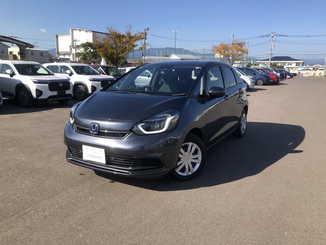 フィット ｅ：ＨＥＶホーム　試乗車アップ　純正ディスプレイオーディオ　ＬＥＤ　禁煙車　前後誤発進抑制機能　クリソナ　助手席エアバッグ　運転席エアバッグ　アイドリングストップ　ＵＳＢ接続　バックカメラ　ＡＢＳ　サイドエアバッグ（32枚目）