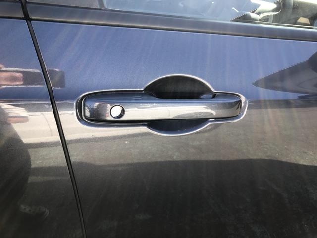 フィット ｅ：ＨＥＶホーム　試乗車アップ　純正ディスプレイオーディオ　ＬＥＤ　禁煙車　前後誤発進抑制機能　クリソナ　助手席エアバッグ　運転席エアバッグ　アイドリングストップ　ＵＳＢ接続　バックカメラ　ＡＢＳ　サイドエアバッグ（40枚目）