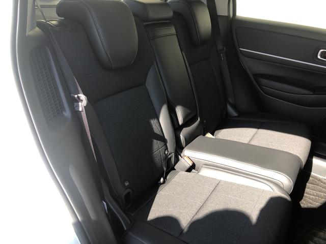 ヴェゼル ｅ：ＨＥＶＺ　試乗車アップ　純正ディスプレイオーディオ　ドラレコ　ＬＥＤ　アルミホイール　衝突回避支援ブレーキ機能　スマキ　Ｐトランク　フルオートエアコン　Ｄレコ　エアバッグ　両席エアバック　Ｒカメ　記録簿付　禁煙（26枚目）