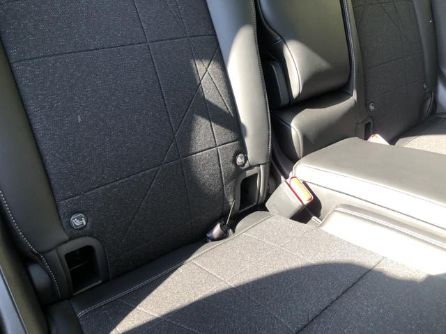 ヴェゼル ｅ：ＨＥＶＺ　試乗車アップ　純正ディスプレイオーディオ　ドラレコ　ＬＥＤ　アルミホイール　衝突回避支援ブレーキ機能　スマキ　Ｐトランク　フルオートエアコン　Ｄレコ　エアバッグ　両席エアバック　Ｒカメ　記録簿付　禁煙（27枚目）