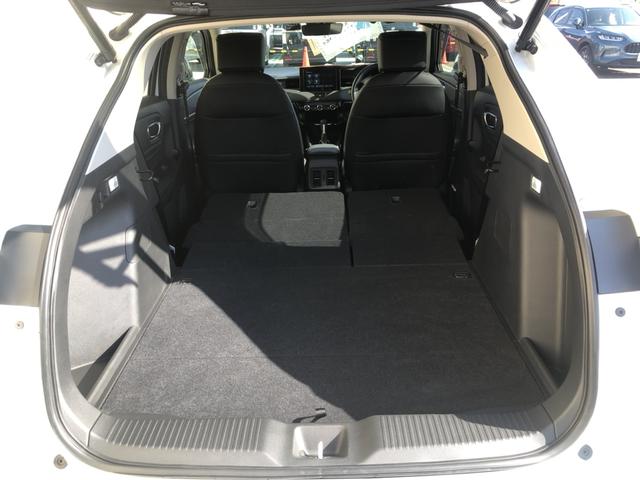 ヴェゼル ｅ：ＨＥＶＺ　試乗車アップ　純正ディスプレイオーディオ　ドラレコ　ＬＥＤ　アルミホイール　衝突回避支援ブレーキ機能　スマキ　Ｐトランク　フルオートエアコン　Ｄレコ　エアバッグ　両席エアバック　Ｒカメ　記録簿付　禁煙（33枚目）