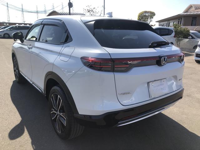 ヴェゼル ｅ：ＨＥＶＺ　試乗車アップ　純正ディスプレイオーディオ　ドラレコ　ＬＥＤ　アルミホイール　衝突回避支援ブレーキ機能　スマキ　Ｐトランク　フルオートエアコン　Ｄレコ　エアバッグ　両席エアバック　Ｒカメ　記録簿付　禁煙（46枚目）