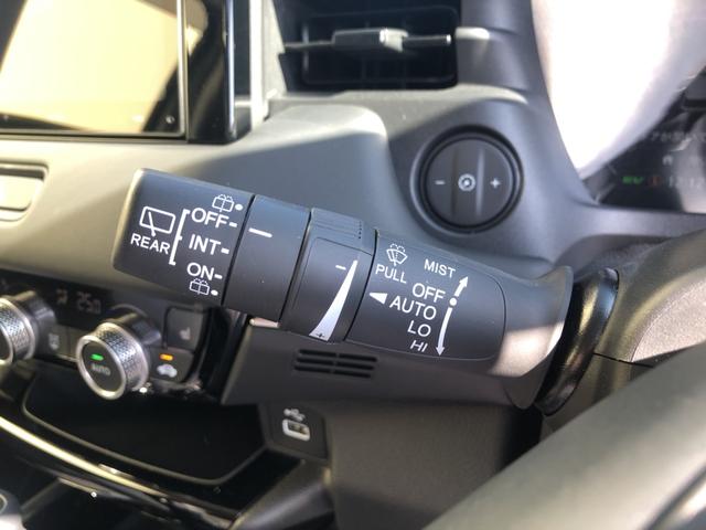 ヴェゼル ｅ：ＨＥＶＺ　試乗車アップ　純正ディスプレイオーディオ　ドラレコ　ＬＥＤ　アルミホイール　衝突回避支援ブレーキ機能　スマキ　Ｐトランク　フルオートエアコン　Ｄレコ　エアバッグ　両席エアバック　Ｒカメ　記録簿付　禁煙（61枚目）