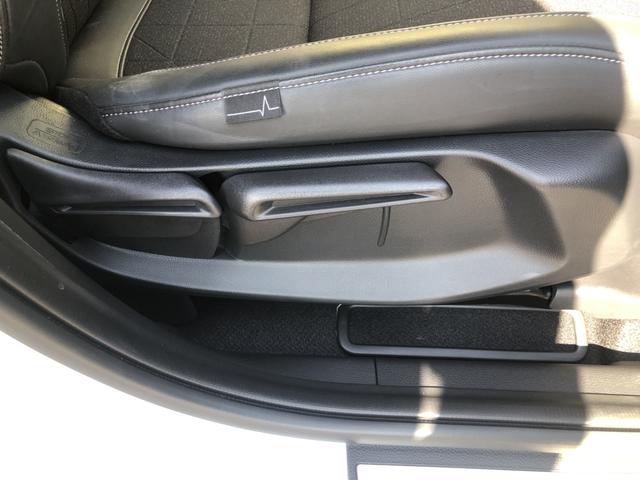 ヴェゼル ｅ：ＨＥＶＺ　試乗車アップ　純正ディスプレイオーディオ　ドラレコ　ＬＥＤ　アルミホイール　衝突回避支援ブレーキ機能　スマキ　Ｐトランク　フルオートエアコン　Ｄレコ　エアバッグ　両席エアバック　Ｒカメ　記録簿付　禁煙（66枚目）