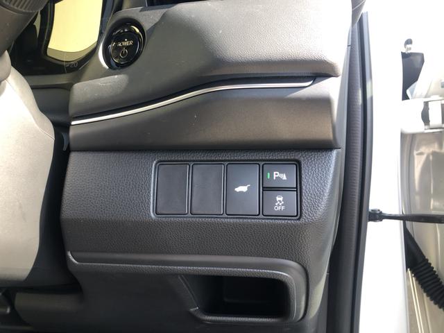 ヴェゼル ｅ：ＨＥＶＺ　試乗車アップ　純正ディスプレイオーディオ　ドラレコ　ＬＥＤ　アルミホイール　衝突回避支援ブレーキ機能　スマキ　Ｐトランク　フルオートエアコン　Ｄレコ　エアバッグ　両席エアバック　Ｒカメ　記録簿付　禁煙（74枚目）