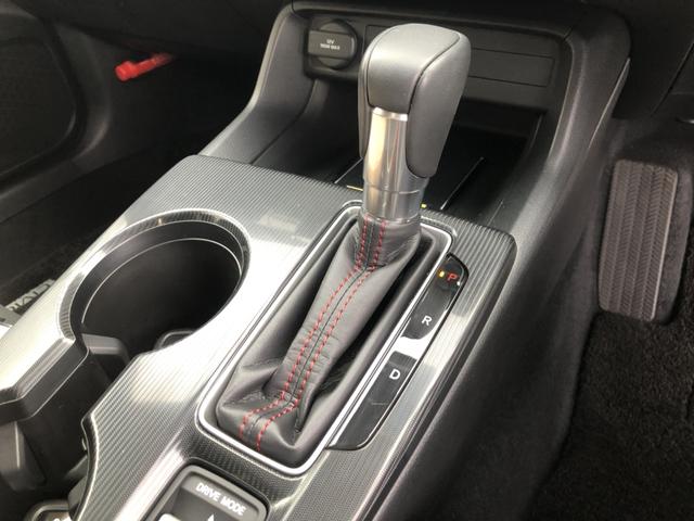 シビック ＥＸ　純正ナビ　ＥＴＣ　ブラインドスポットインフォメーション　ＬＥＤ　アルミホイール　Ｒカメ　パーキングセンサー　衝突被害軽減ブレーキ　スマートキーシステム　パワ－シ－ト　１オーナー車　禁煙　ＵＳＢ　ＥＳＣ（10枚目）