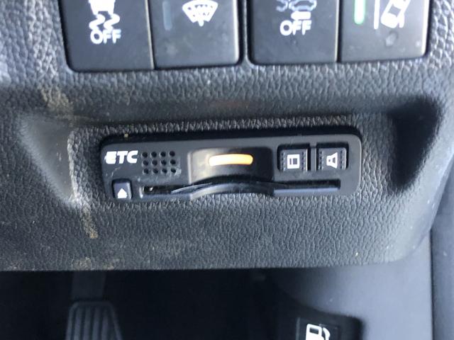 フリード＋ハイブリッド ハイブリッドＥＸ　ナビ　ＥＴＣ　ドラレコ　両側電動ドア　ＬＥＤ　アルミホイール　盗難防止システム　衝突軽減システム　オートクルーズコントロール　地デジフルセグ　キーレス　スマートキ　バックカメラ　シートＨ　ＡＢＳ（7枚目）