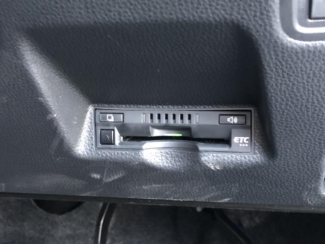 ヤリス ハイブリッドＸ　トヨタ純正ディスプレイオーディオ　ＥＴＣ　前後ドラレコ　デジタルインナーミラー　ＵＳＢ接続　カーテンエアバッグ　イモビライザー　バックモニター　ワイヤレスキー　ワンオーナー　ＡＢＳ　定期点検記録簿（6枚目）