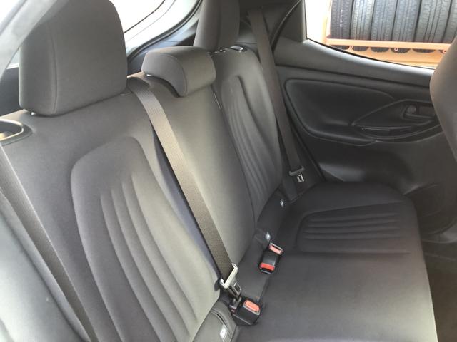 ヤリス ハイブリッドＸ　トヨタ純正ディスプレイオーディオ　ＥＴＣ　前後ドラレコ　デジタルインナーミラー　ＵＳＢ接続　カーテンエアバッグ　イモビライザー　バックモニター　ワイヤレスキー　ワンオーナー　ＡＢＳ　定期点検記録簿（24枚目）