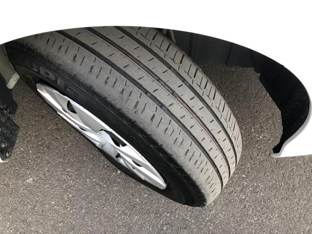 ヤリス ハイブリッドＸ　トヨタ純正ディスプレイオーディオ　ＥＴＣ　前後ドラレコ　デジタルインナーミラー　ＵＳＢ接続　カーテンエアバッグ　イモビライザー　バックモニター　ワイヤレスキー　ワンオーナー　ＡＢＳ　定期点検記録簿（30枚目）