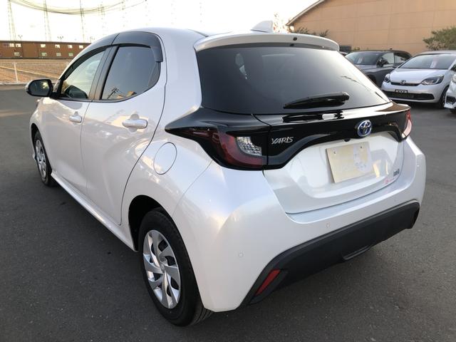 ヤリス ハイブリッドＸ　トヨタ純正ディスプレイオーディオ　ＥＴＣ　前後ドラレコ　デジタルインナーミラー　ＵＳＢ接続　カーテンエアバッグ　イモビライザー　バックモニター　ワイヤレスキー　ワンオーナー　ＡＢＳ　定期点検記録簿（38枚目）