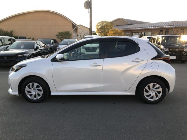 ヤリス ハイブリッドＸ　トヨタ純正ディスプレイオーディオ　ＥＴＣ　前後ドラレコ　デジタルインナーミラー　ＵＳＢ接続　カーテンエアバッグ　イモビライザー　バックモニター　ワイヤレスキー　ワンオーナー　ＡＢＳ　定期点検記録簿（39枚目）