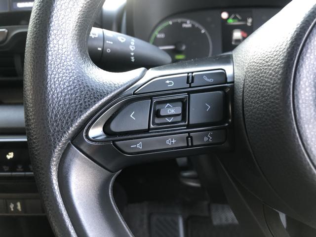 ヤリス ハイブリッドＸ　トヨタ純正ディスプレイオーディオ　ＥＴＣ　前後ドラレコ　デジタルインナーミラー　ＵＳＢ接続　カーテンエアバッグ　イモビライザー　バックモニター　ワイヤレスキー　ワンオーナー　ＡＢＳ　定期点検記録簿（51枚目）