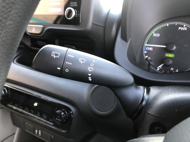 ヤリス ハイブリッドＸ　トヨタ純正ディスプレイオーディオ　ＥＴＣ　前後ドラレコ　デジタルインナーミラー　ＵＳＢ接続　カーテンエアバッグ　イモビライザー　バックモニター　ワイヤレスキー　ワンオーナー　ＡＢＳ　定期点検記録簿（53枚目）