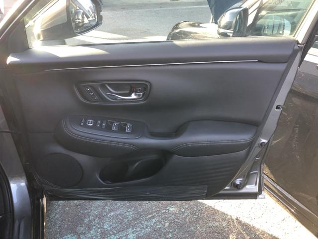 ＺＲ－Ｖ Ｚ　純正ナビ　ＥＴＣ　前後ドラレコ　ブラインドスポットインフォメーション　マルチビューカメラ　Ｄレコ　盗難防止システム　インテリキー　カーテンエアバック　地デジ　ＶＳＡ　ワンオーナー　Ｂカメラ　クルコン（67枚目）
