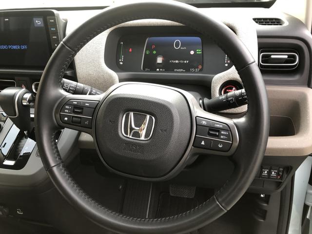 フリード ｅ：ＨＥＶエアーＥＸ　試乗車アップ　純正ナビ　ＥＴＣ　前後ドラレコ　ＬＥＤ　両側電動ドア　３６０°カメラ　衝突軽減システム　ソナー　横滑り防止装置　クルーズコントロール　サイドカーテンエアバック　フルセグＴＶ　キーレス（11枚目）