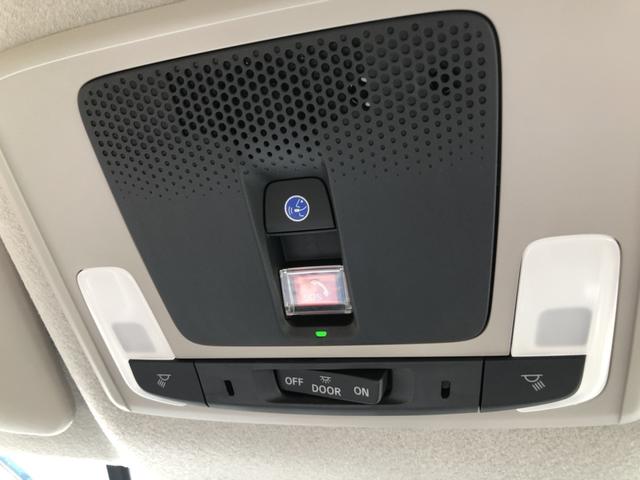 フリード ｅ：ＨＥＶエアーＥＸ　試乗車アップ　純正ナビ　ＥＴＣ　前後ドラレコ　ＬＥＤ　両側電動ドア　３６０°カメラ　衝突軽減システム　ソナー　横滑り防止装置　クルーズコントロール　サイドカーテンエアバック　フルセグＴＶ　キーレス（65枚目）