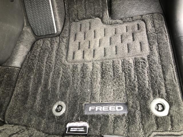 フリード ｅ：ＨＥＶエアーＥＸ　試乗車アップ　純正ナビ　ＥＴＣ　前後ドラレコ　ＬＥＤ　両側電動ドア　３６０°カメラ　衝突軽減システム　ソナー　横滑り防止装置　クルーズコントロール　サイドカーテンエアバック　フルセグＴＶ　キーレス（67枚目）