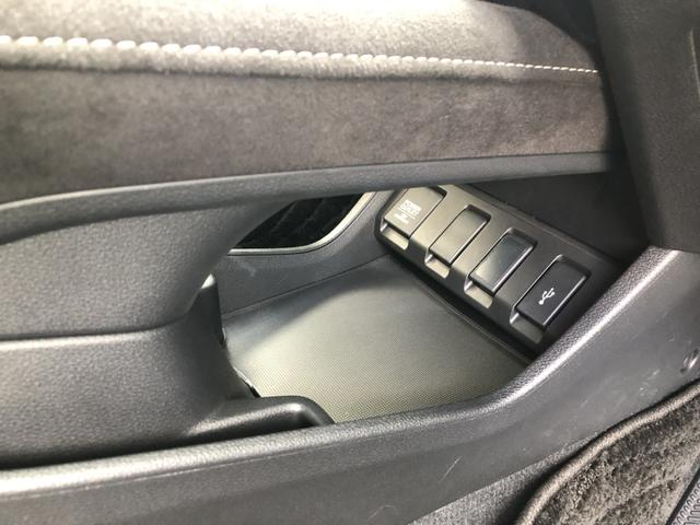 ヴェゼル ハイブリッドＲＳ・ホンダセンシング　純正ナビ　ＥＴＣ　前後ドラレコ　ＬＥＤ　アルミホイール　シートヒーター　１オ－ナ－　定期点検記録簿　サイドＳＲＳ　Ｒカメ　フルオートエアコン　禁煙　ＵＳＢ接続　両席エアバック　スマキー　ＴＶナビ（18枚目）