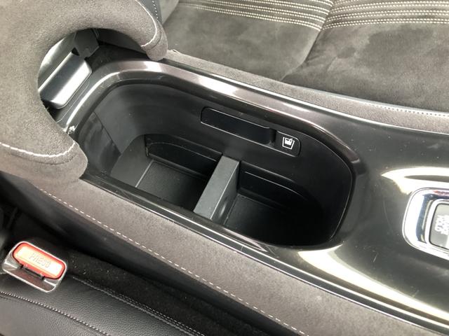 ヴェゼル ハイブリッドＲＳ・ホンダセンシング　純正ナビ　ＥＴＣ　前後ドラレコ　ＬＥＤ　アルミホイール　シートヒーター　１オ－ナ－　定期点検記録簿　サイドＳＲＳ　Ｒカメ　フルオートエアコン　禁煙　ＵＳＢ接続　両席エアバック　スマキー　ＴＶナビ（19枚目）