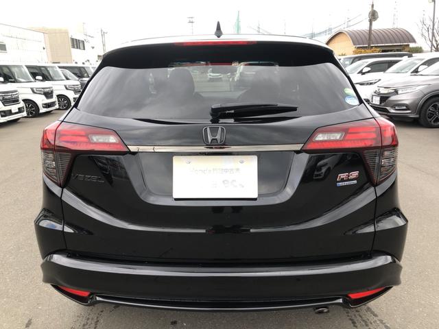 ヴェゼル ハイブリッドＲＳ・ホンダセンシング　純正ナビ　ＥＴＣ　前後ドラレコ　ＬＥＤ　アルミホイール　シートヒーター　１オ－ナ－　定期点検記録簿　サイドＳＲＳ　Ｒカメ　フルオートエアコン　禁煙　ＵＳＢ接続　両席エアバック　スマキー　ＴＶナビ（40枚目）