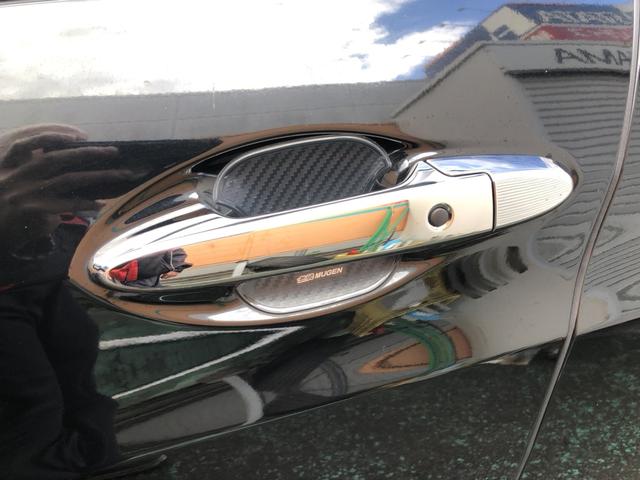 ヴェゼル ハイブリッドＲＳ・ホンダセンシング　純正ナビ　ＥＴＣ　前後ドラレコ　ＬＥＤ　アルミホイール　シートヒーター　１オ－ナ－　定期点検記録簿　サイドＳＲＳ　Ｒカメ　フルオートエアコン　禁煙　ＵＳＢ接続　両席エアバック　スマキー　ＴＶナビ（46枚目）