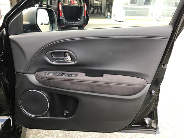 ヴェゼル ハイブリッドＲＳ・ホンダセンシング　純正ナビ　ＥＴＣ　前後ドラレコ　ＬＥＤ　アルミホイール　シートヒーター　１オ－ナ－　定期点検記録簿　サイドＳＲＳ　Ｒカメ　フルオートエアコン　禁煙　ＵＳＢ接続　両席エアバック　スマキー　ＴＶナビ（60枚目）