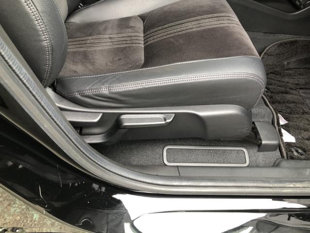 ヴェゼル ハイブリッドＲＳ・ホンダセンシング　純正ナビ　ＥＴＣ　前後ドラレコ　ＬＥＤ　アルミホイール　シートヒーター　１オ－ナ－　定期点検記録簿　サイドＳＲＳ　Ｒカメ　フルオートエアコン　禁煙　ＵＳＢ接続　両席エアバック　スマキー　ＴＶナビ（67枚目）