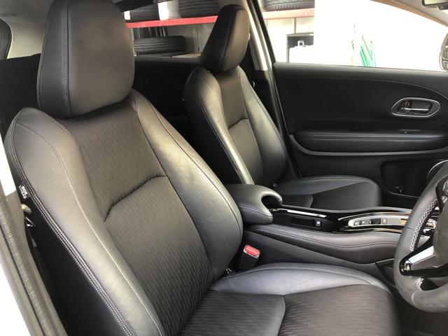 ヴェゼル ハイブリッドＺ・ホンダセンシング　純正ナビ　ＥＴＣ　ドラレコ　ＬＥＤ　アルミホイール　シートヒーター　レーダーサポート　１オーナ－　ＤＶＤ再生機能　整備記録簿　横滑り防止システム　バックアイカメラ　盗難防止装置　フルセ　スマ－トキ－（4枚目）