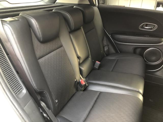 ヴェゼル ハイブリッドＺ・ホンダセンシング　純正ナビ　ＥＴＣ　ドラレコ　ＬＥＤ　アルミホイール　シートヒーター　レーダーサポート　１オーナ－　ＤＶＤ再生機能　整備記録簿　横滑り防止システム　バックアイカメラ　盗難防止装置　フルセ　スマ－トキ－（20枚目）